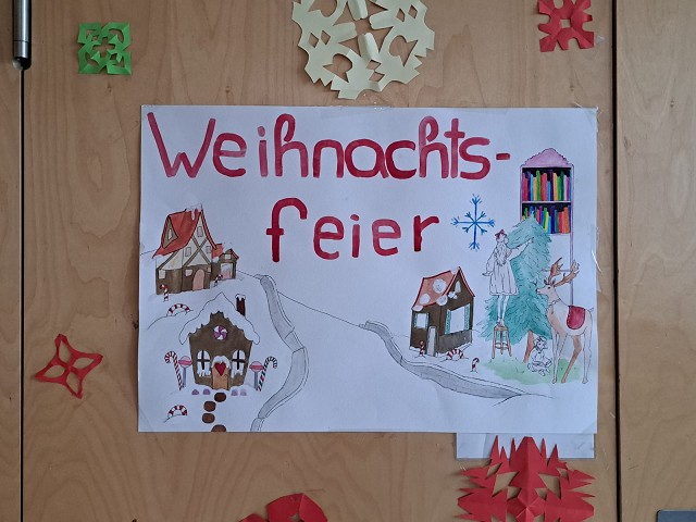 Weihnachtlicher Funkenflug und Begeisterung bei der ML- Weihnachtsfeier der ersten Klassen 🌟