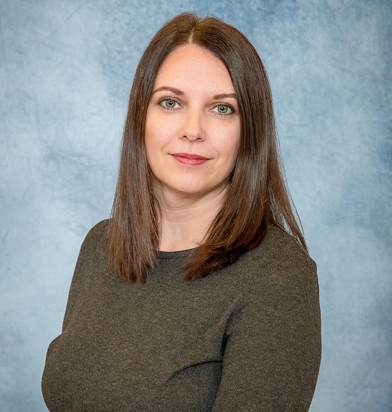 <p>Prof. Mag.<br />Nina REDZIC</p>